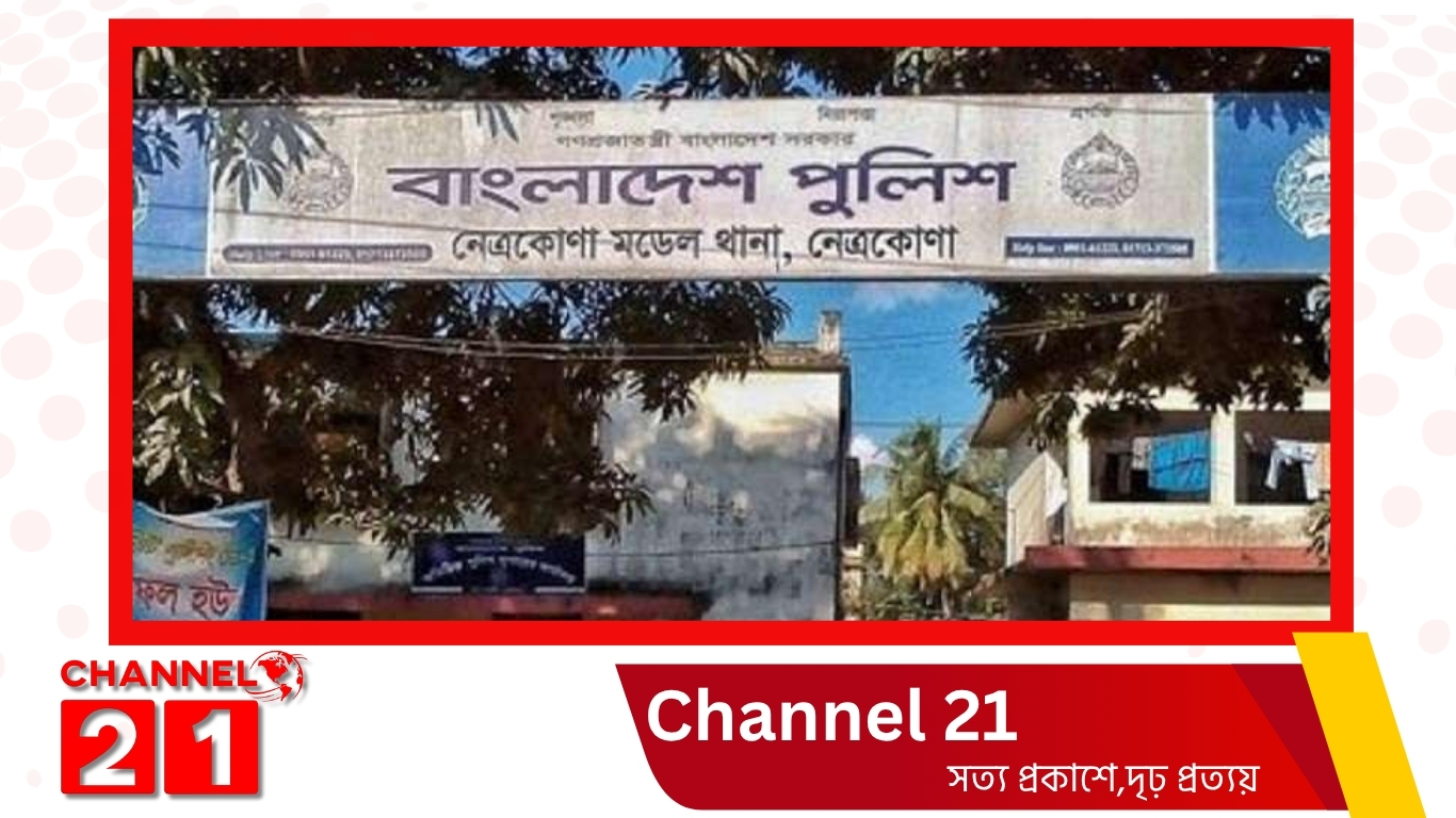 বাসস্ট্যান্ডে সিএনজি থেকে নামিয়ে দুই যুবককে পিটিয়ে আহত, থানায় অভিযোগ 
