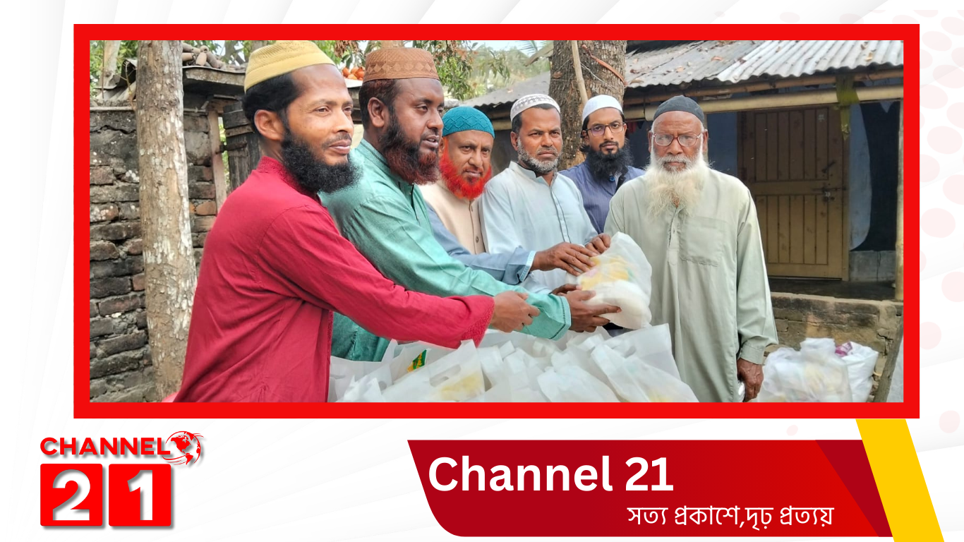 নলডাঙ্গায় মেয়র প্রার্থীর উদ্যোগে শ্রমিকদের মাঝে ইফতার সামগ্রী বিতরণ